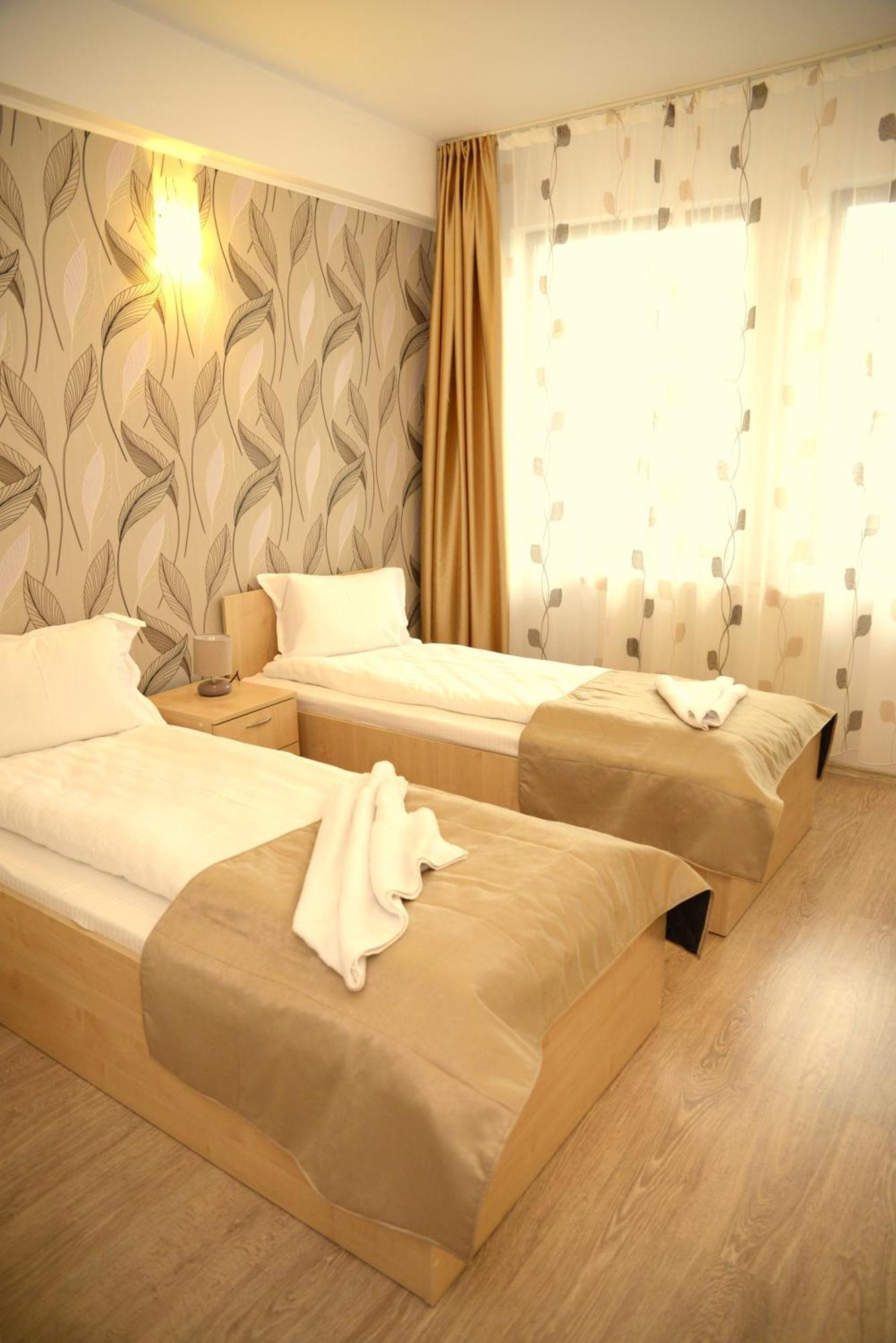 Hotel Story Targu Jiu Room photo